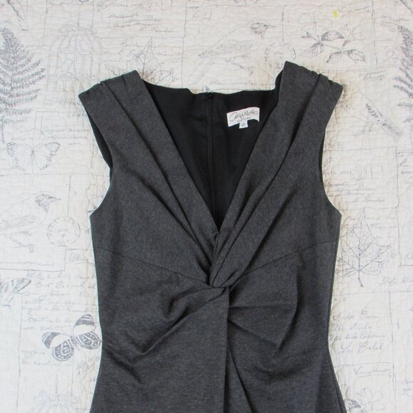 Amy Matto Womens TWIST Front v neck Sleeveless Knit Sheath Dress Gray Size 2 USA - Picture 3 of 6
